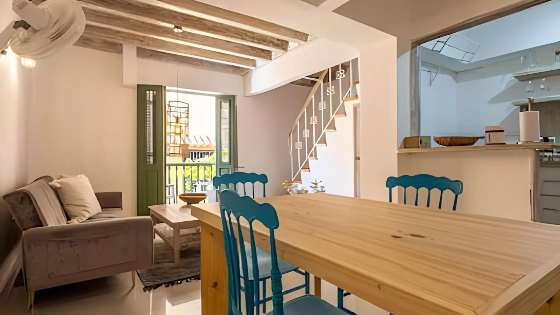 Laurdhomes Duplex Old City, Plaza Santo Domingo Cartagena Apartment