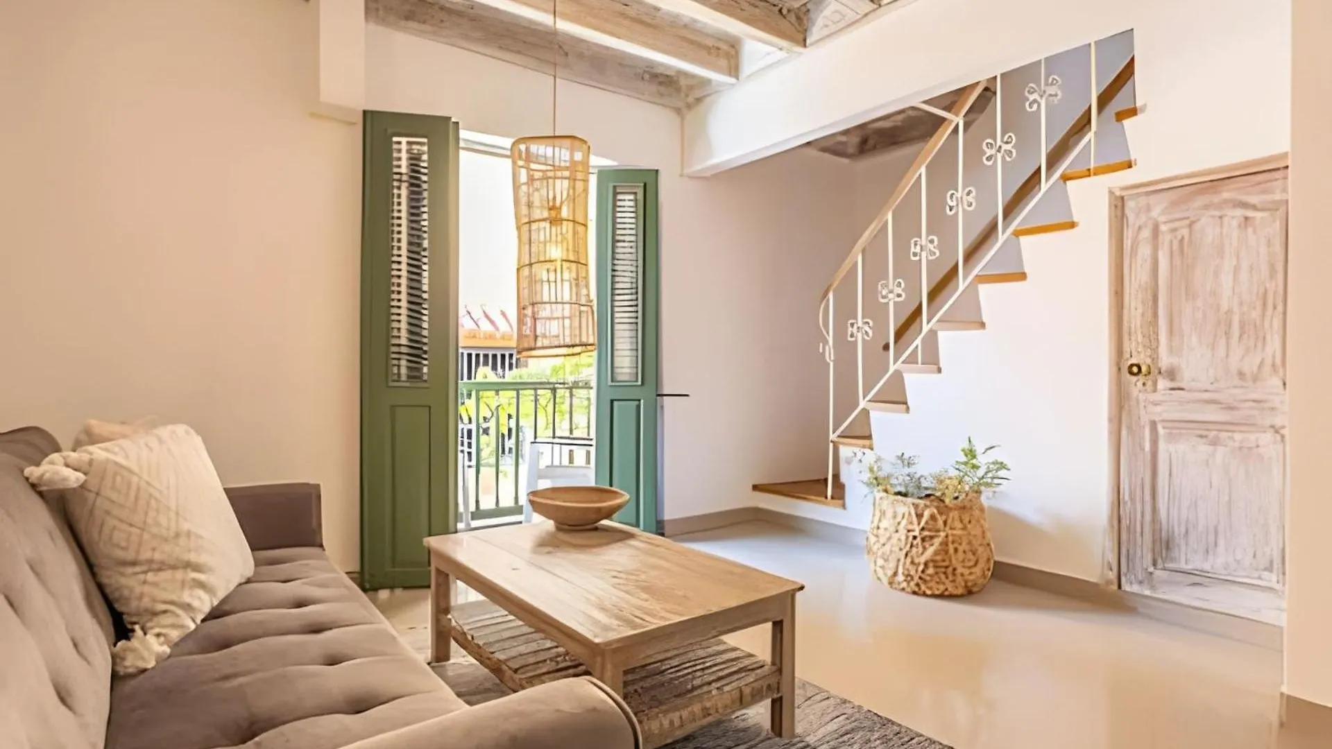 Laurdhomes Duplex Old City, Plaza Santo Domingo Cartagena 0*,  Colombia